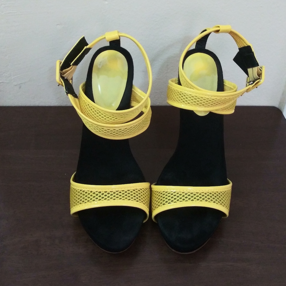 Liliana High Heel. Peep Toe Shoe